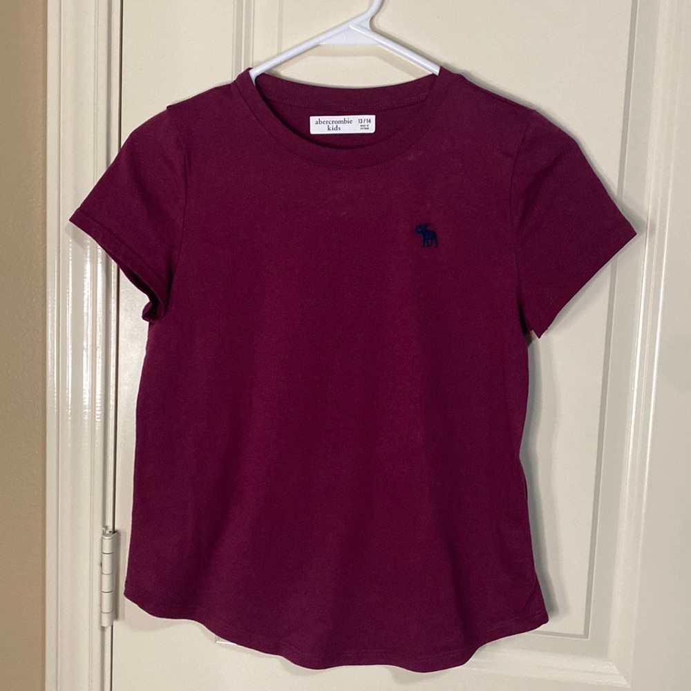 Abercrombie kids girls shirt sleeve shirt.